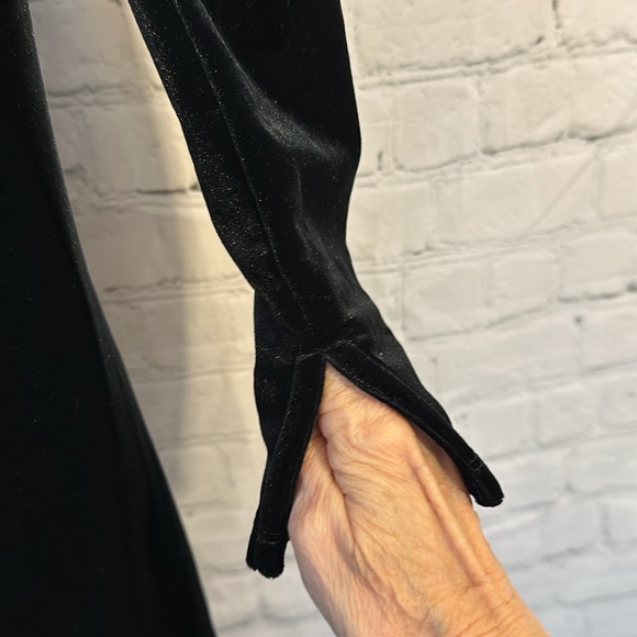 Gap velvet like midi black dress with stretch - Picture 5 of 8